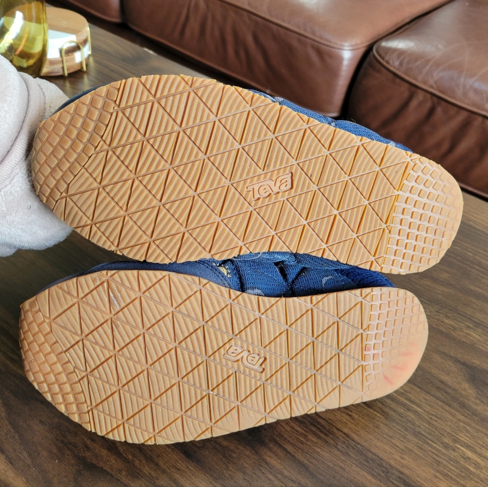 Teva ReEmber Sun And Moon Slip On Outdoor Slipper Women's Size 6 Camping Comfort - Picture 2 of 5